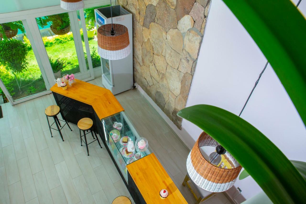 Casana Hotel กูกูตา ภายนอก รูปภาพ