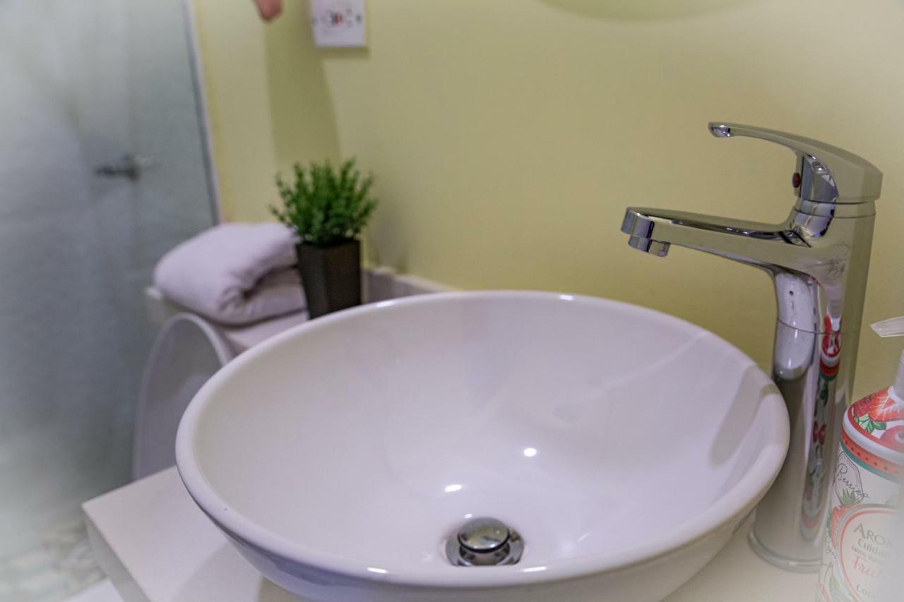 Casana Hotel กูกูตา ภายนอก รูปภาพ